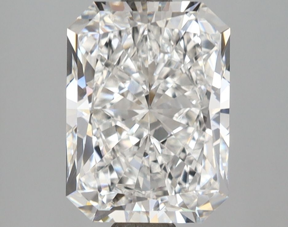 Loose Lab Diamond - IGI Radiant 3.01ct E VVS2: Loose Lab Diamond - IGI Radiant 3.01ct E VVS2 This listing features Loose Lab Diamond - IGI Radiant 3.01ct E VVS2. Item specifics are provided below. Item Specifics: Source: This Is A Real Diamond