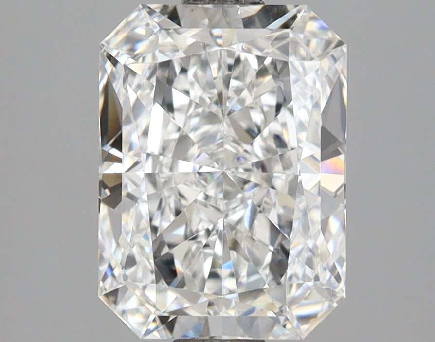 Loose Lab Diamond - IGI Radiant 2.52ct E VVS2: Loose Lab Diamond - IGI Radiant 2.52ct E VVS2 This listing features Loose Lab Diamond - IGI Radiant 2.52ct E VVS2. Item specifics are provided below. Item Specifics: Source: This Is A Real Diamond
