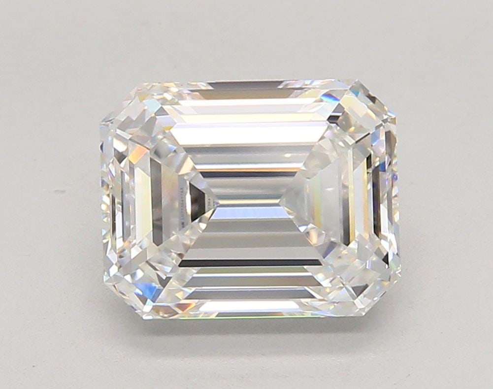 Loose Lab Diamond - IGI Emerald 4.04ct E VVS2: Loose Lab Diamond - IGI Emerald 4.04ct E VVS2 This listing features Loose Lab Diamond - IGI Emerald 4.04ct E VVS2. Item specifics are provided below. Item Specifics: Source: This Is A Real Diamond Gro