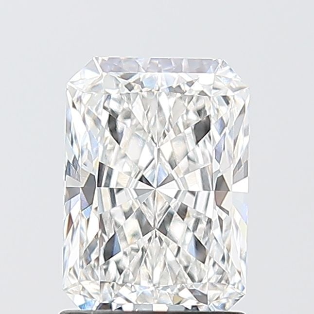 Loose Lab Diamond - IGI Radiant 1.59ct E VVS2: Loose Lab Diamond - IGI Radiant 1.59ct E VVS2 This listing features Loose Lab Diamond - IGI Radiant 1.59ct E VVS2. Item specifics are provided below. Item Specifics: Source: This Is A Real Diamond