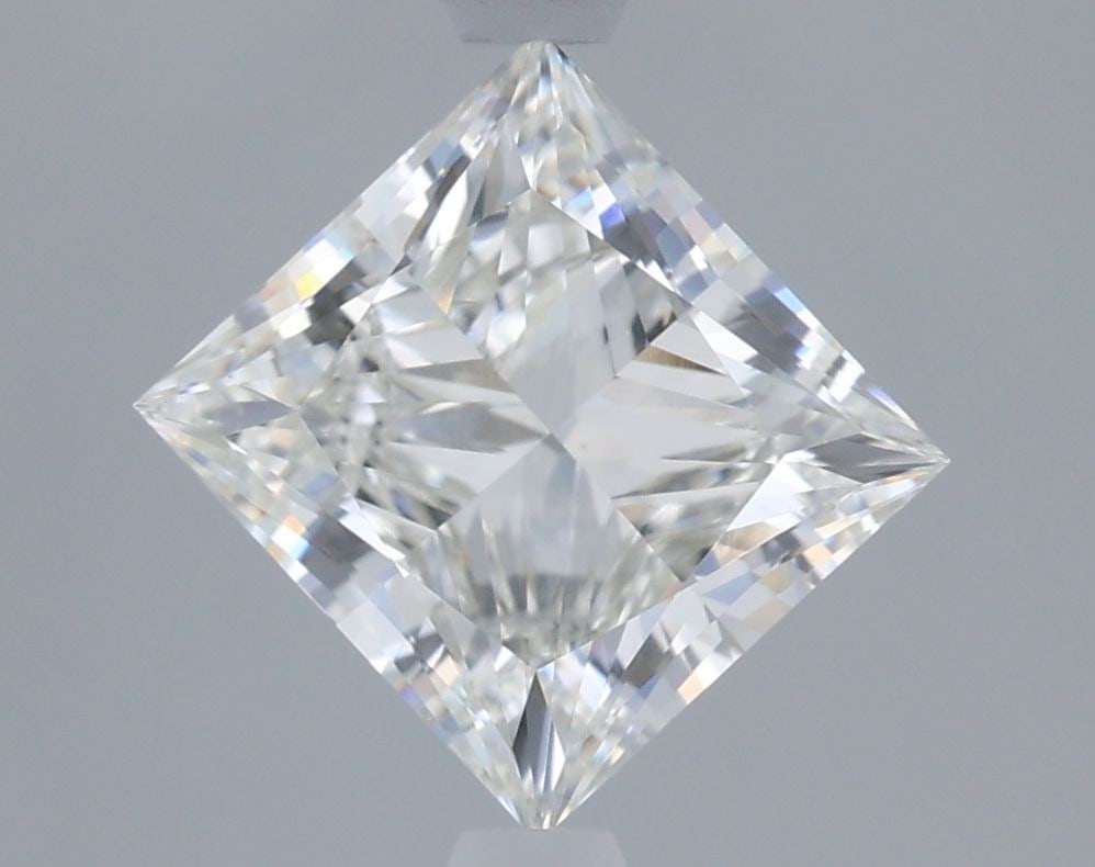 Loose Lab Diamond - IGI Princess 3.01ct H VVS2: Loose Lab Diamond - IGI Princess 3.01ct H VVS2 This listing features Loose Lab Diamond - IGI Princess 3.01ct H VVS2. Item specifics are provided below. Item Specifics: Source: This Is A Real Diamond