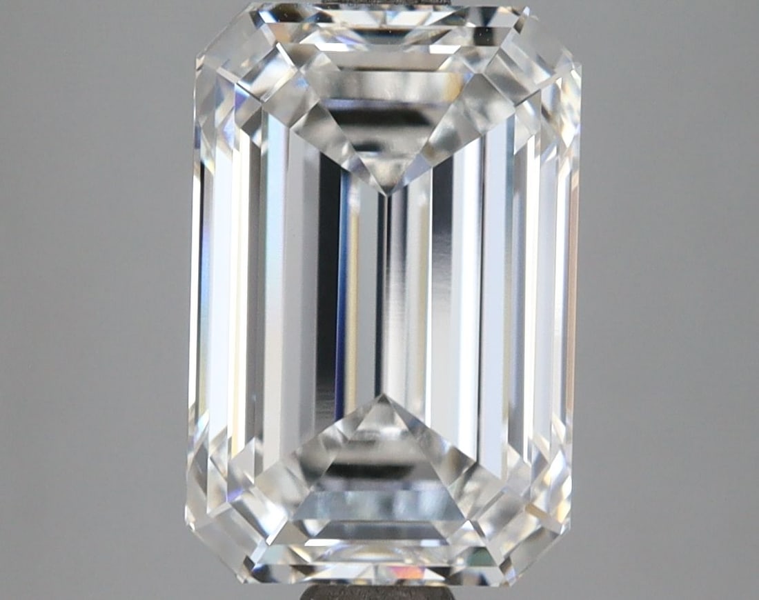 Loose Lab Diamond - IGI Emerald 4.09ct E IF (1 of 1)