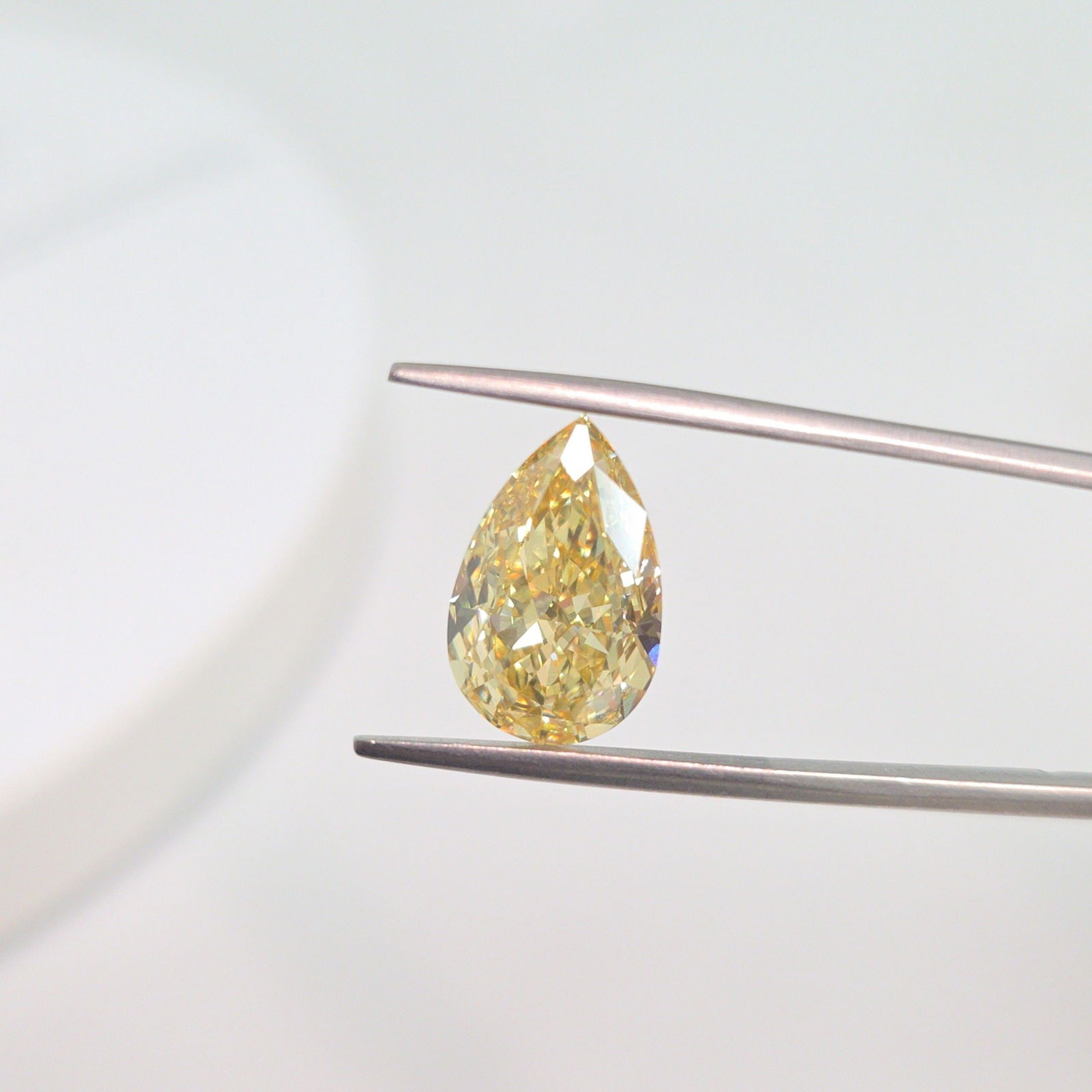 Loose Lab Diamond - IGI Pear 5.95ct Fancy Intense Yellow VVS2: Loose Lab Diamond - IGI Pear 5.95ct Fancy Intense Yellow VVS2 This listing features Loose Lab Diamond - IGI Pear 5.95ct Fancy Intense Yellow VVS2. Item specifics are provided below. Item Specifics:
