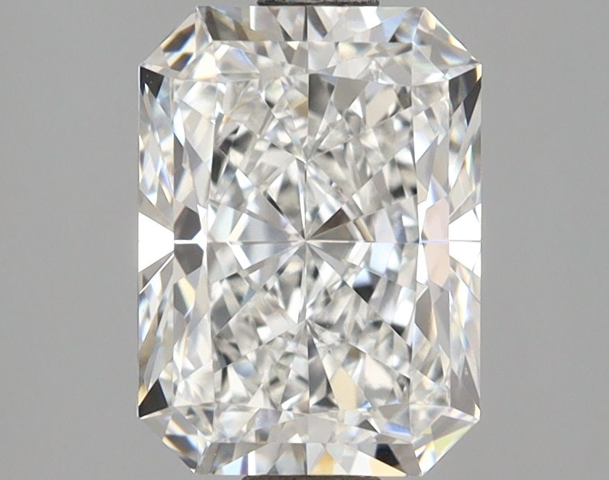 Loose Lab Diamond - IGI Radiant 2.53ct E VVS2: Loose Lab Diamond - IGI Radiant 2.53ct E VVS2 This listing features Loose Lab Diamond - IGI Radiant 2.53ct E VVS2. Item specifics are provided below. Item Specifics: Source: This Is A Real Diamond Gro