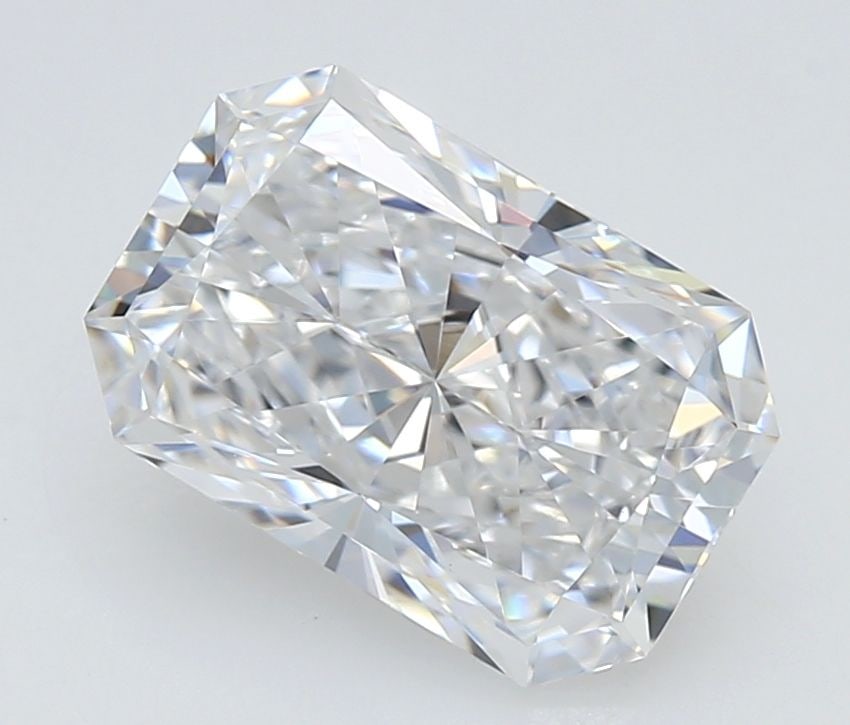 Loose Lab Diamond - IGI Radiant 2.01ct D VVS2: Loose Lab Diamond - IGI Radiant 2.01ct D VVS2 This listing features Loose Lab Diamond - IGI Radiant 2.01ct D VVS2. Item specifics are provided below. Item Specifics: Source: This Is A Real Diamond