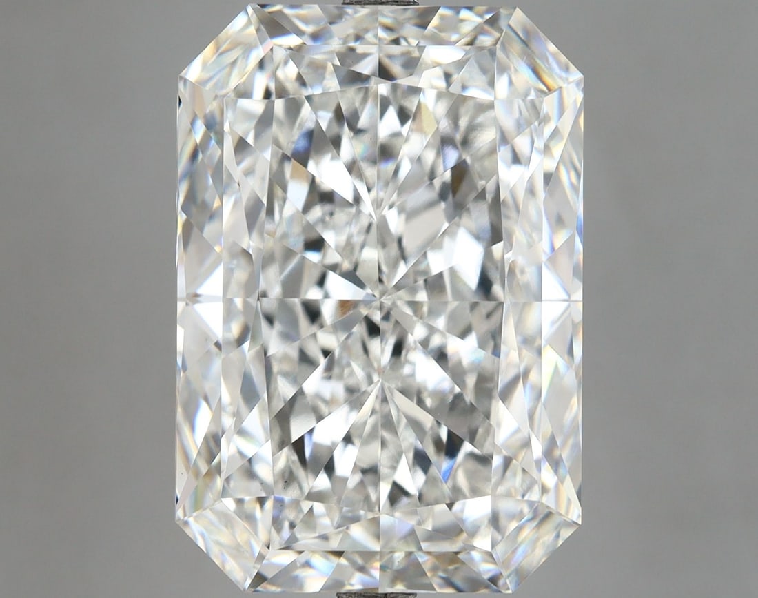 Loose Lab Diamond - IGI Radiant 15.63ct F VVS2: Loose Lab Diamond - IGI Radiant 15.63ct F VVS2 This listing features Loose Lab Diamond - IGI Radiant 15.63ct F VVS2. Item specifics are provided below. Item Specifics: Source: This Is A Real Diamond