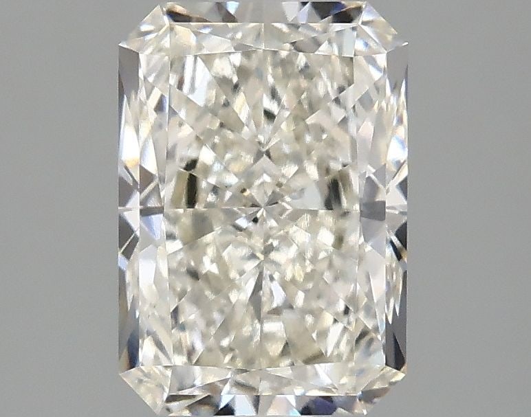 Loose Lab Diamond - IGI Radiant 2.07ct H VVS2: Loose Lab Diamond - IGI Radiant 2.07ct H VVS2 This listing features Loose Lab Diamond - IGI Radiant 2.07ct H VVS2. Item specifics are provided below. Item Specifics: Source: This Is A Real Diamond