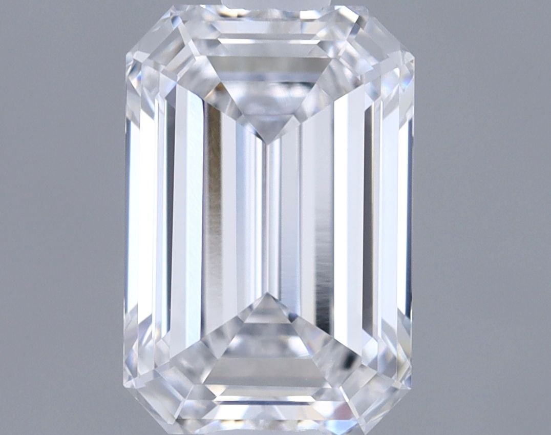 Loose Lab Diamond - IGI Emerald 1.09ct D VVS2: Loose Lab Diamond - IGI Emerald 1.09ct D VVS2 This listing features Loose Lab Diamond - IGI Emerald 1.09ct D VVS2. Item specifics are provided below. Item Specifics: Source: This Is A Real Diamond Gro