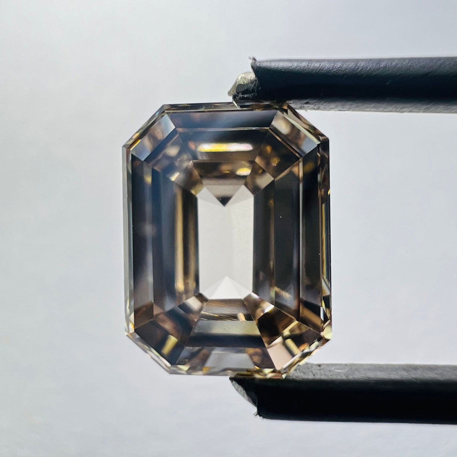 Loose Lab Diamond - Emerald 2.23ct Champagne VVS2 (1 of 1)