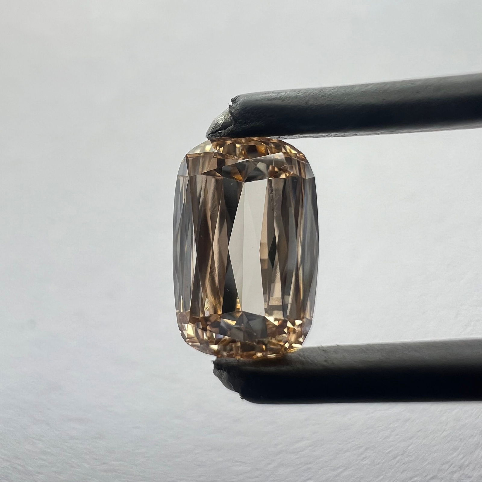 Loose Lab Diamond - Other 1.17ct Champagne VVS2: Loose Lab Diamond - Other 1.17ct Champagne VVS2 This listing features Loose Lab Diamond - Other 1.17ct Champagne VVS2. Item specifics are provided below. Item Specifics: Source: This Is A Real