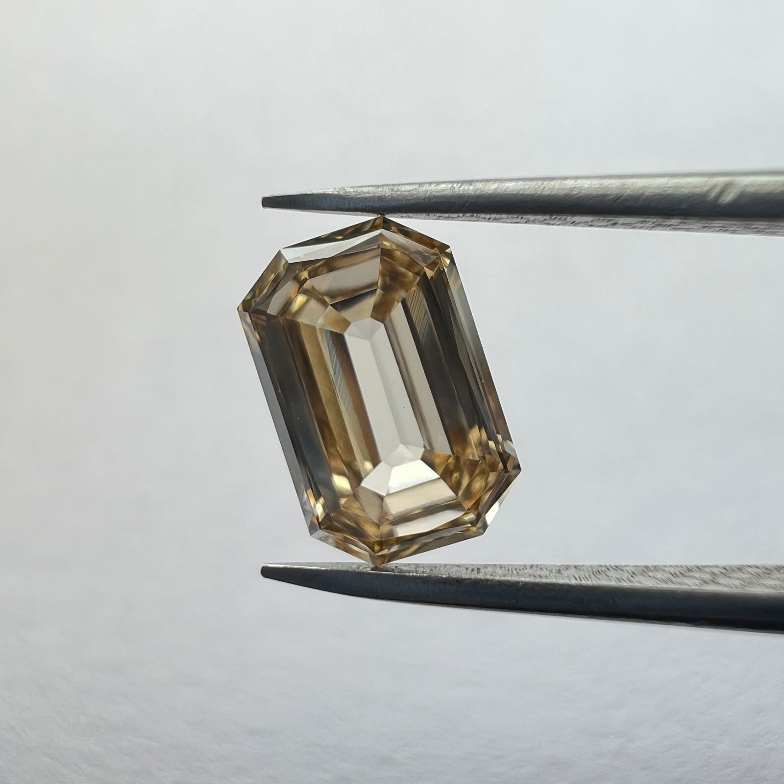 Loose Lab Diamond - Emerald 0.64ct Brown VVS2 (1 of 1)