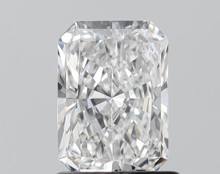 Loose Lab Diamond - IGI Radiant 1.17ct D VVS2: Loose Lab Diamond - IGI Radiant 1.17ct D VVS2 This listing features Loose Lab Diamond - IGI Radiant 1.17ct D VVS2. Item specifics are provided below. Item Specifics: Source: This Is A Real Diamond Gro