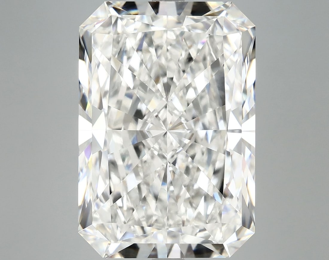 Loose Lab Diamond - IGI Radiant 12.73ct F VVS2: Loose Lab Diamond - IGI Radiant 12.73ct F VVS2 This listing features Loose Lab Diamond - IGI Radiant 12.73ct F VVS2. Item specifics are provided below. Item Specifics: Source: This Is A Real Diamond