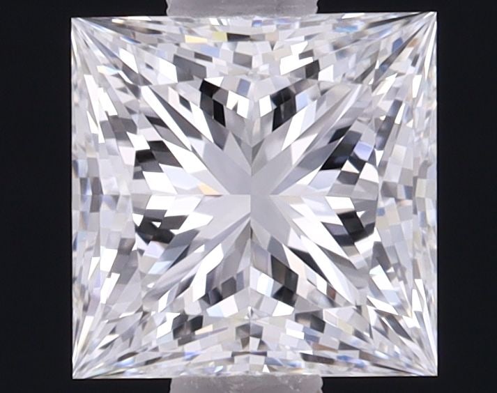 Loose Lab Diamond - IGI Princess 1.03ct D VVS1: Loose Lab Diamond - IGI Princess 1.03ct D VVS1 This listing features Loose Lab Diamond - IGI Princess 1.03ct D VVS1. Item specifics are provided below. Item Specifics: Source: This Is A Real Diamond G