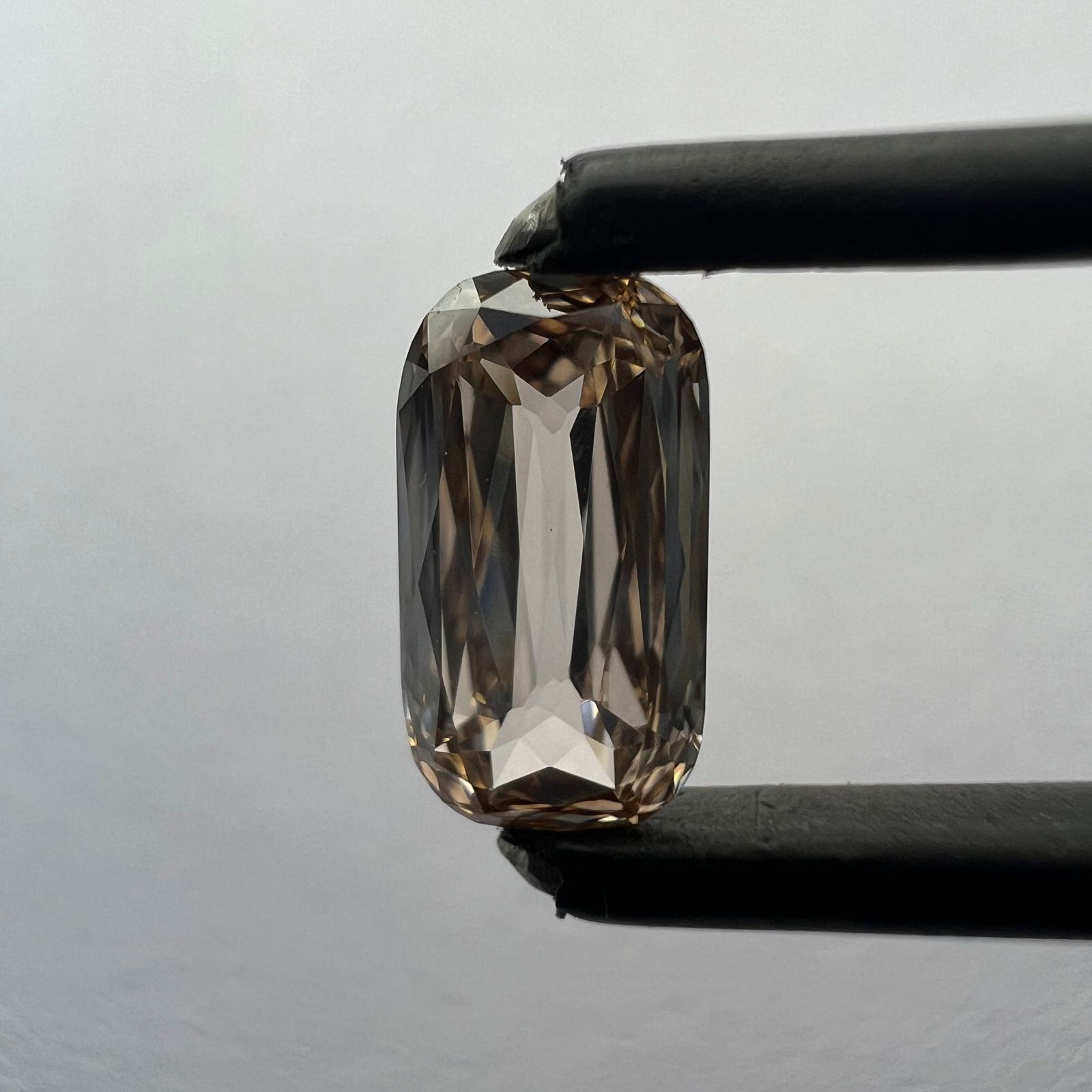 Loose Lab Diamond - Cushion Brilliant 0.72ct Orange VVS2 (1 of 1)