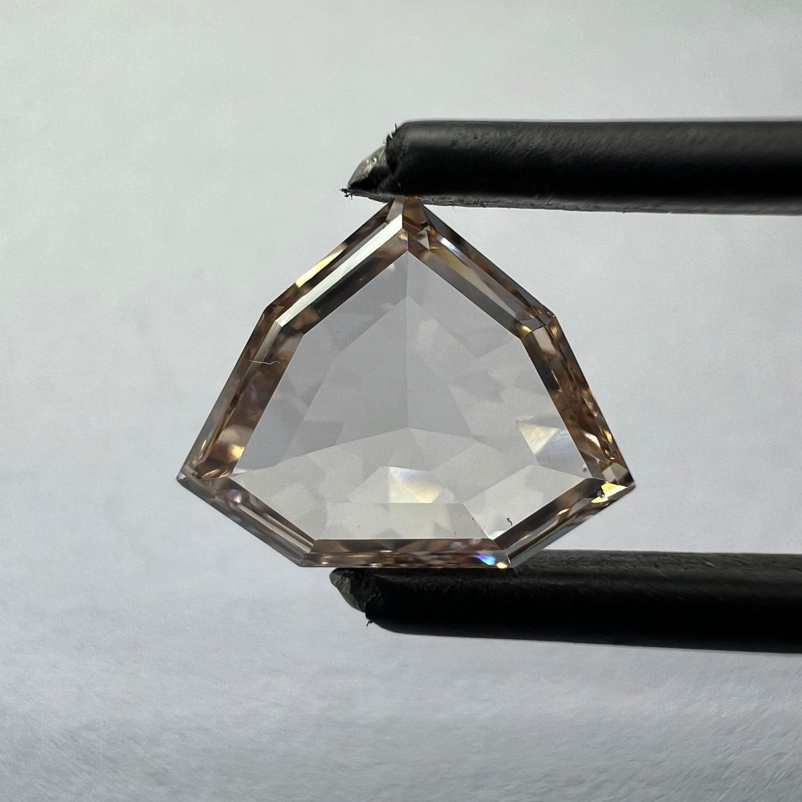 Loose Lab Diamond - Shield 1.15ct Pink VVS2: Loose Lab Diamond - Shield 1.15ct Pink VVS2 This listing features Loose Lab Diamond - Shield 1.15ct Pink VVS2. Item specifics are provided below. Item Specifics: Source: This Is A Real Diamond Grown I