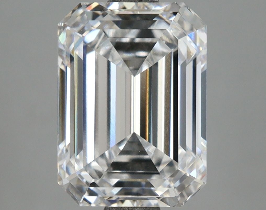 Loose Lab Diamond - IGI Emerald 3.04ct D VVS2: Loose Lab Diamond - IGI Emerald 3.04ct D VVS2 This listing features Loose Lab Diamond - IGI Emerald 3.04ct D VVS2. Item specifics are provided below. Item Specifics: Source: This Is A Real Diamond