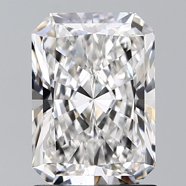 Loose Lab Diamond - IGI Radiant 1.56ct E VVS2: Loose Lab Diamond - IGI Radiant 1.56ct E VVS2 This listing features Loose Lab Diamond - IGI Radiant 1.56ct E VVS2. Item specifics are provided below. Item Specifics: Source: This Is A Real Diamond Gro