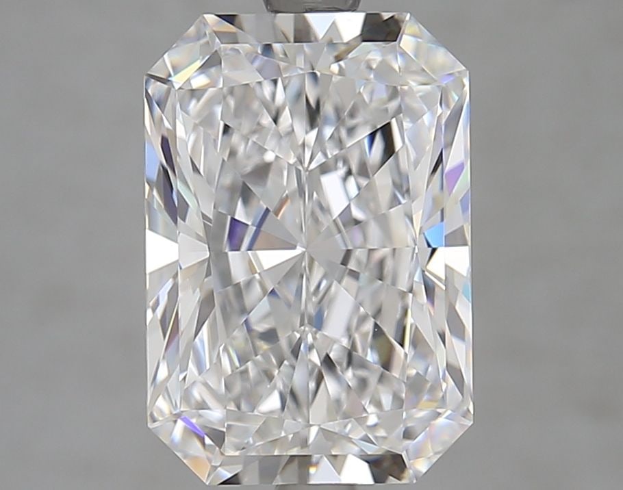 Loose Lab Diamond - GIA Radiant 4.01ct D VVS1: Loose Lab Diamond - GIA Radiant 4.01ct D VVS1 This listing features Loose Lab Diamond - GIA Radiant 4.01ct D VVS1. Item specifics are provided below. Item Specifics: Source: This Is A Real Diamond Gro