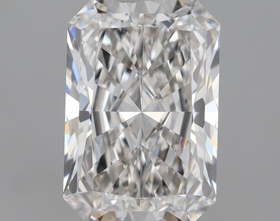 Loose Lab Diamond - IGI Radiant 1.61ct G VVS2: Loose Lab Diamond - IGI Radiant 1.61ct G VVS2 This listing features Loose Lab Diamond - IGI Radiant 1.61ct G VVS2. Item specifics are provided below. Item Specifics: Source: This Is A Real Diamond Gro