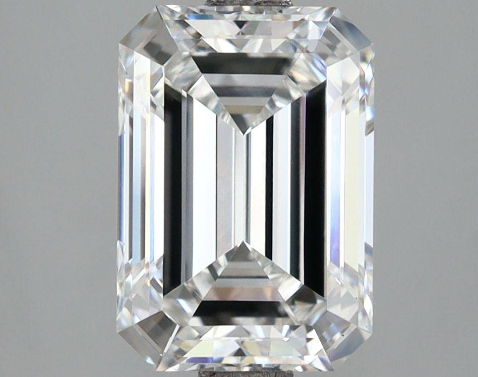 Loose Lab Diamond - IGI Emerald 3.1ct E VVS2: Loose Lab Diamond - IGI Emerald 3.1ct E VVS2 This listing features Loose Lab Diamond - IGI Emerald 3.1ct E VVS2. Item specifics are provided below. Item Specifics: Source: This Is A Real Diamond Grown