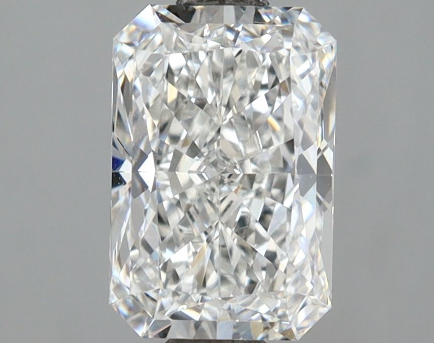 Loose Lab Diamond - IGI Radiant 2.03ct E VVS2: Loose Lab Diamond - IGI Radiant 2.03ct E VVS2 This listing features Loose Lab Diamond - IGI Radiant 2.03ct E VVS2. Item specifics are provided below. Item Specifics: Source: This Is A Real Diamond Gro