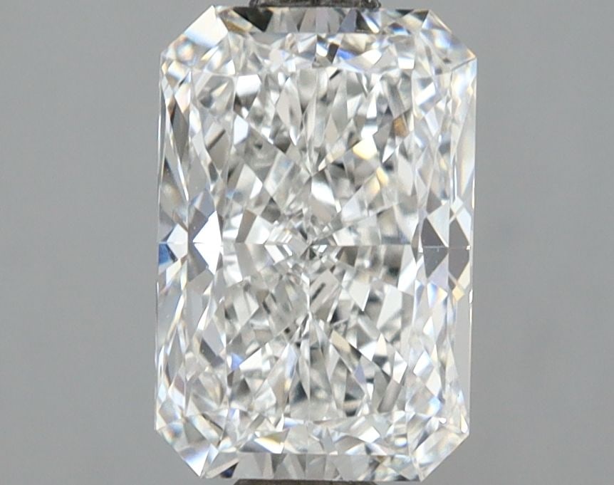 Loose Lab Diamond - IGI Radiant 3.02ct E VVS2: Loose Lab Diamond - IGI Radiant 3.02ct E VVS2 This listing features Loose Lab Diamond - IGI Radiant 3.02ct E VVS2. Item specifics are provided below. Item Specifics: Source: This Is A Real Diamond Gro
