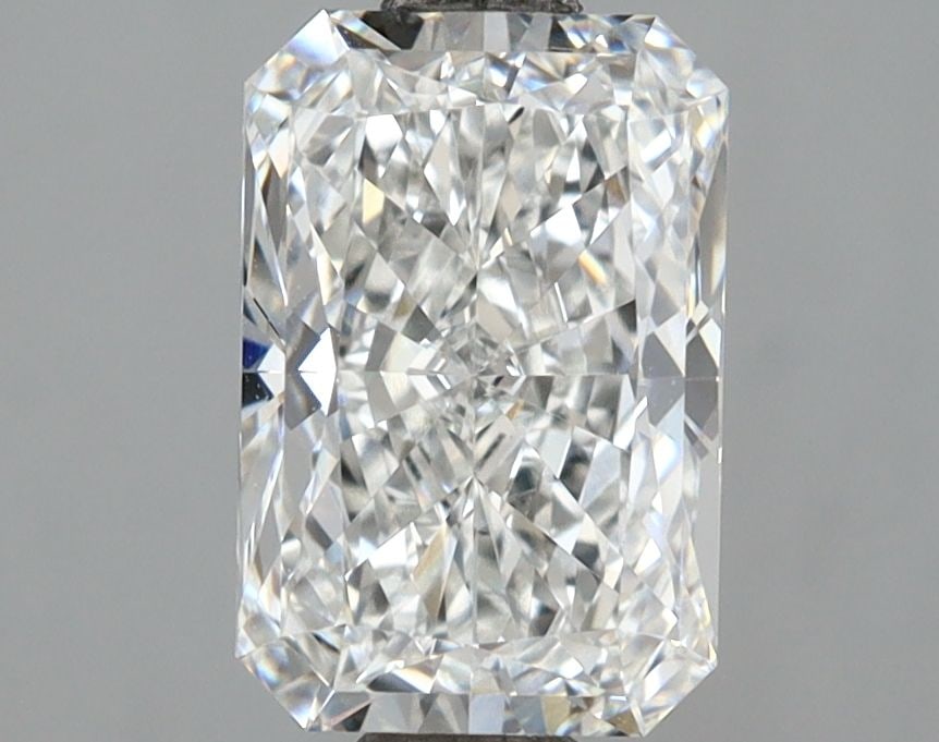 Loose Lab Diamond - IGI Radiant 2.58ct E VVS2: Loose Lab Diamond - IGI Radiant 2.58ct E VVS2 This listing features Loose Lab Diamond - IGI Radiant 2.58ct E VVS2. Item specifics are provided below. Item Specifics: Source: This Is A Real Diamond Gro