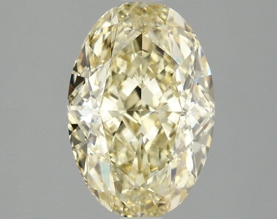 Loose Lab Diamond - IGI Oval 3.1ct Fancy Yellow VVS2: Loose Lab Diamond - IGI Oval 3.1ct Fancy Yellow VVS2 This listing features Loose Lab Diamond - IGI Oval 3.1ct Fancy Yellow VVS2. Item specifics are provided below. Item Specifics: Source: This Is A Re