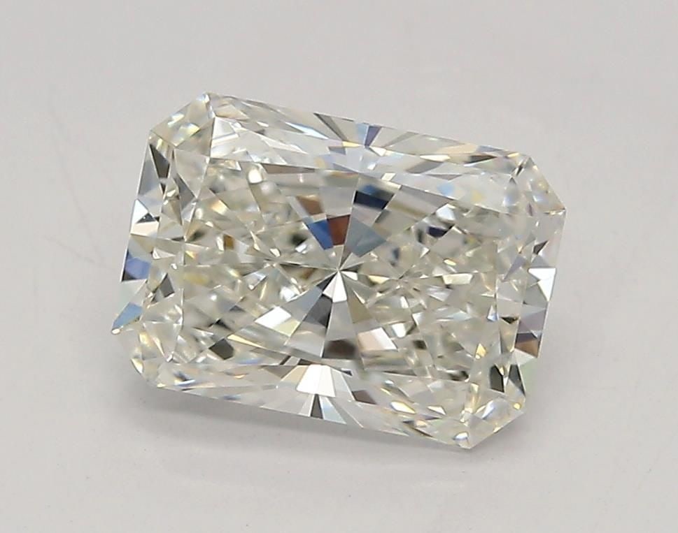 Loose Lab Diamond - IGI Radiant 1.57ct F VVS2: Loose Lab Diamond - IGI Radiant 1.57ct F VVS2 This listing features Loose Lab Diamond - IGI Radiant 1.57ct F VVS2. Item specifics are provided below. Item Specifics: Source: This Is A Real Diamond Gro