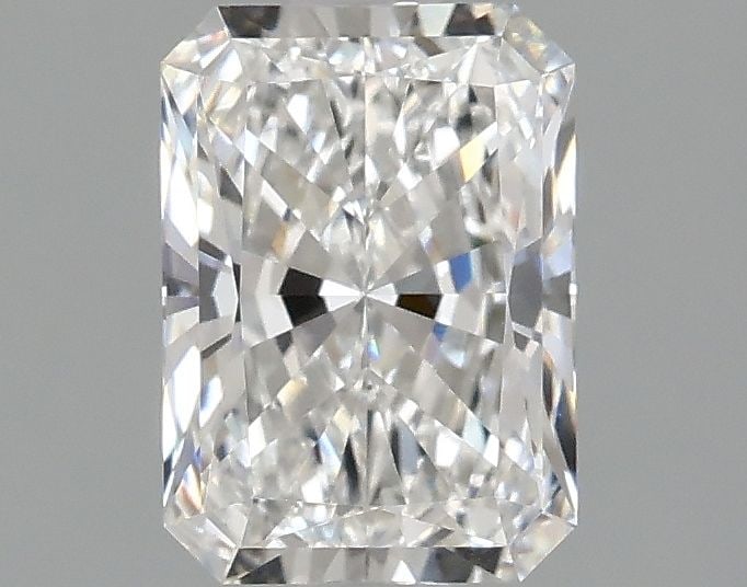 Loose Lab Diamond - IGI Radiant 1.35ct E VVS2: Loose Lab Diamond - IGI Radiant 1.35ct E VVS2 This listing features Loose Lab Diamond - IGI Radiant 1.35ct E VVS2. Item specifics are provided below. Item Specifics: Source: This Is A Real Diamond