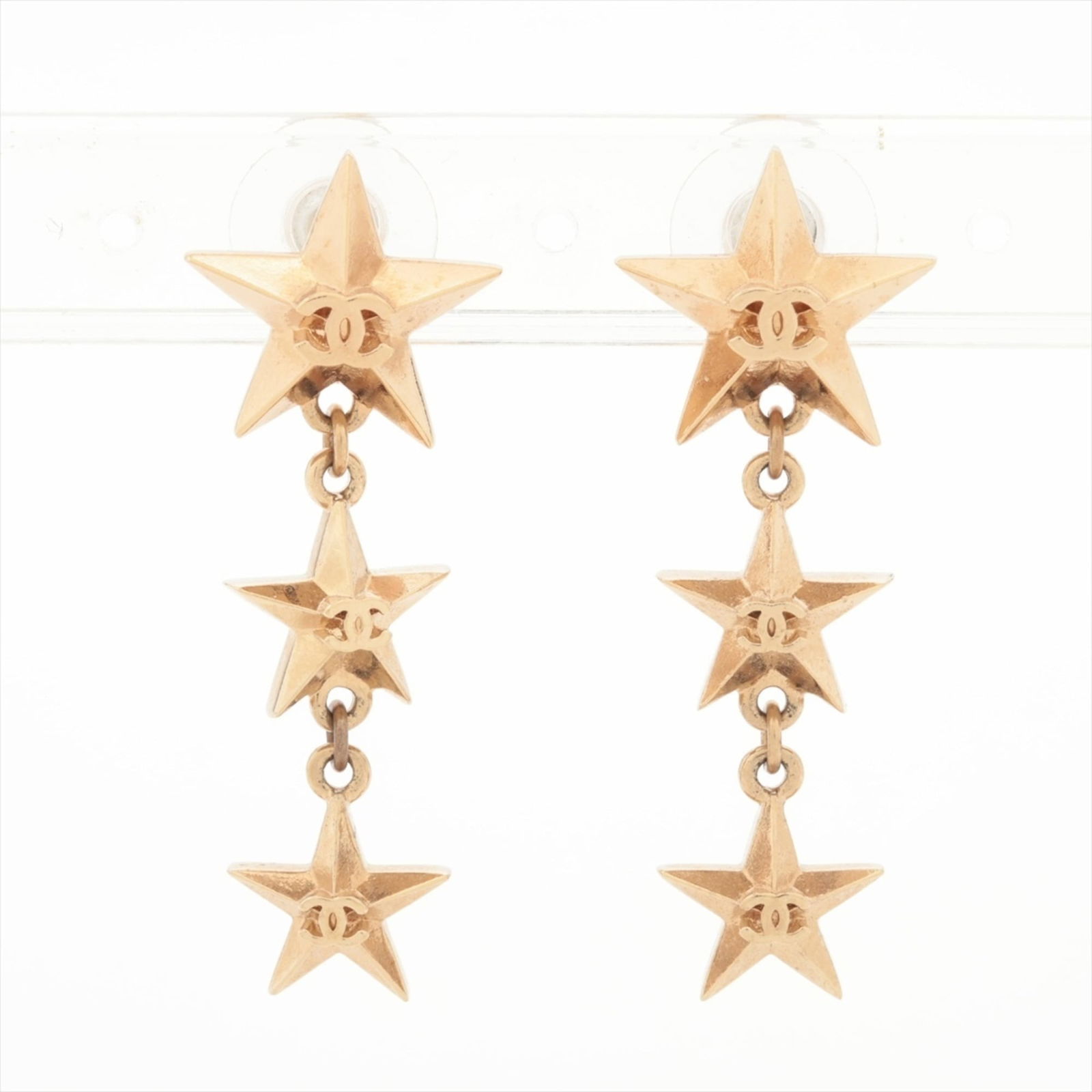 Earrings Chanel Stud: Earrings Chanel Stud This listing features Earrings Chanel Stud. Item specifics are provided below. Item Specifics: Brand: Chanel Type: Stud Earrings Gender: Women Color: Gold Size (Hxwxd): 48.00mm x