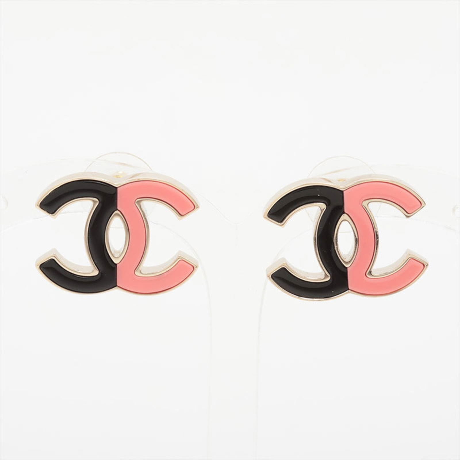 Earrings Chanel Stud: Earrings Chanel Stud This listing features Earrings Chanel Stud. Item specifics are provided below. Item Specifics: Brand: Chanel Type: Stud Earrings Gender: Women Color: Black Size (Hxwxd): 23.00mm x