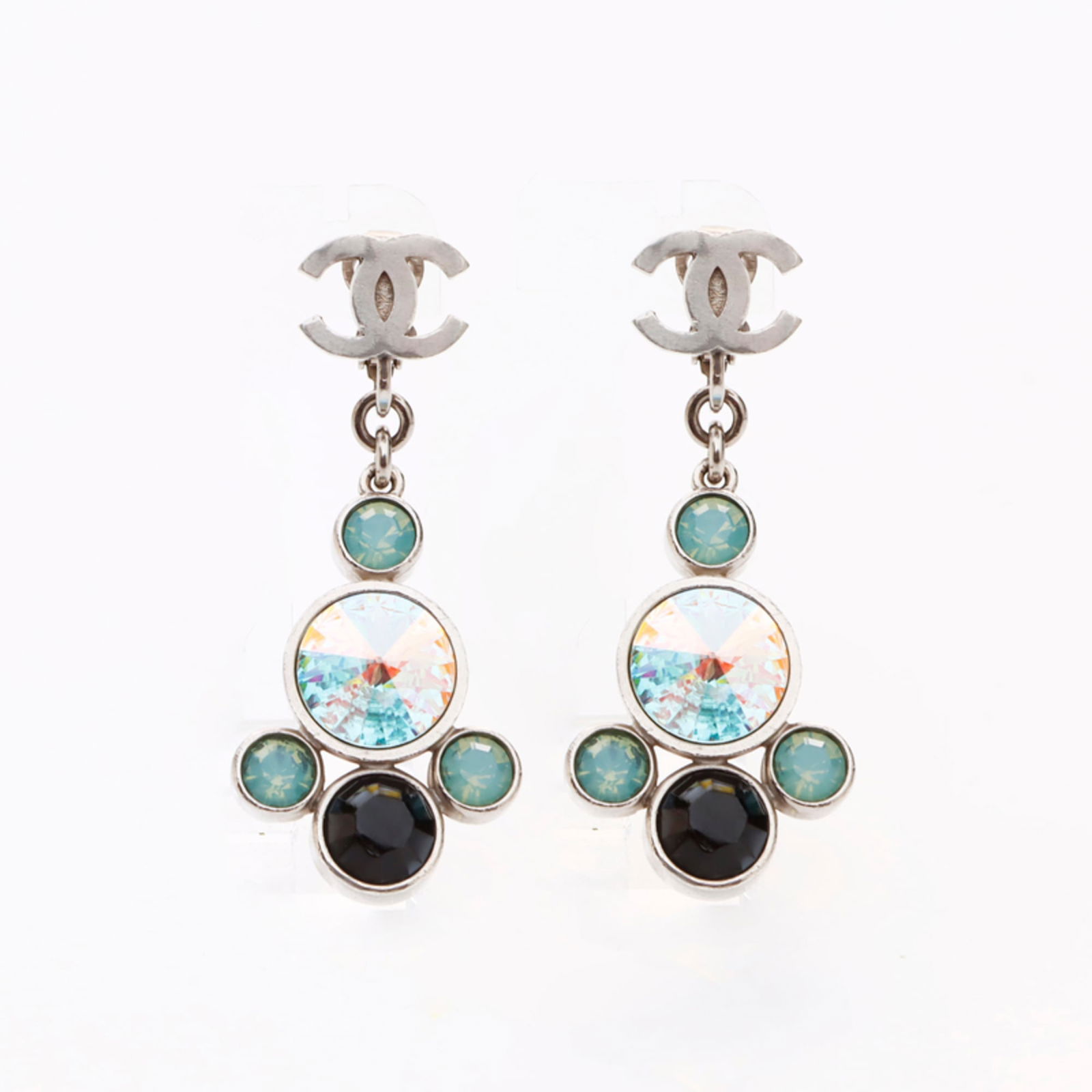 Earrings Chanel Clip: Earrings Chanel Clip This listing features Earrings Chanel Clip. Item specifics are provided below. Item Specifics: Brand: Chanel Type: Clip Earrings Gender: Women Color: Multi-Color Stone: Rhinestone