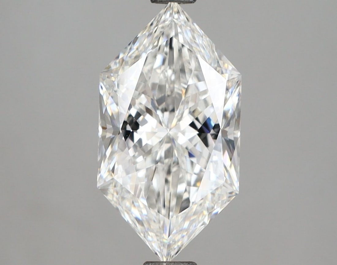 Loose Lab Diamond - IGI Hexagonal 2.52ct E VVS2: Loose Lab Diamond - IGI Hexagonal 2.52ct E VVS2 This listing features Loose Lab Diamond - IGI Hexagonal 2.52ct E VVS2. Item specifics are provided below. Item Specifics: Source: This Is A Real Diamond