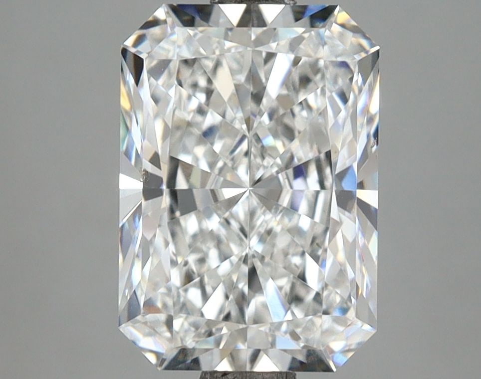 Loose Lab Diamond - IGI Radiant 3.1ct D VVS2: Loose Lab Diamond - IGI Radiant 3.1ct D VVS2 This listing features Loose Lab Diamond - IGI Radiant 3.1ct D VVS2. Item specifics are provided below. Item Specifics: Source: This Is A Real Diamond Grown