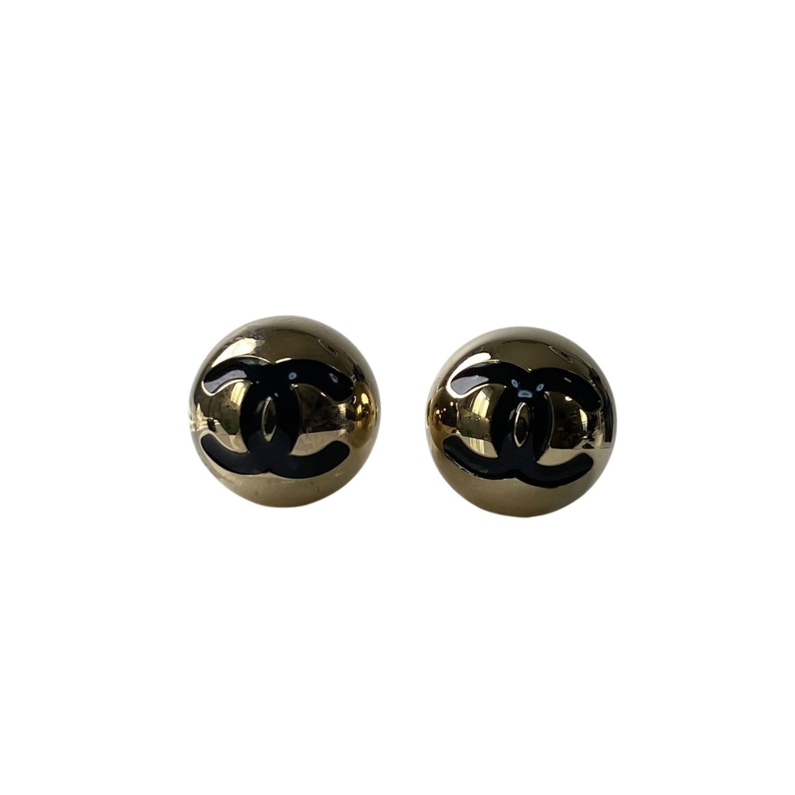 Earrings Chanel Stud: Earrings Chanel Stud This listing features Earrings Chanel Stud. Item specifics are provided below. Item Specifics: Brand: Chanel Type: Stud Earrings Gender: Women Color: Black, Gold Condition: Used