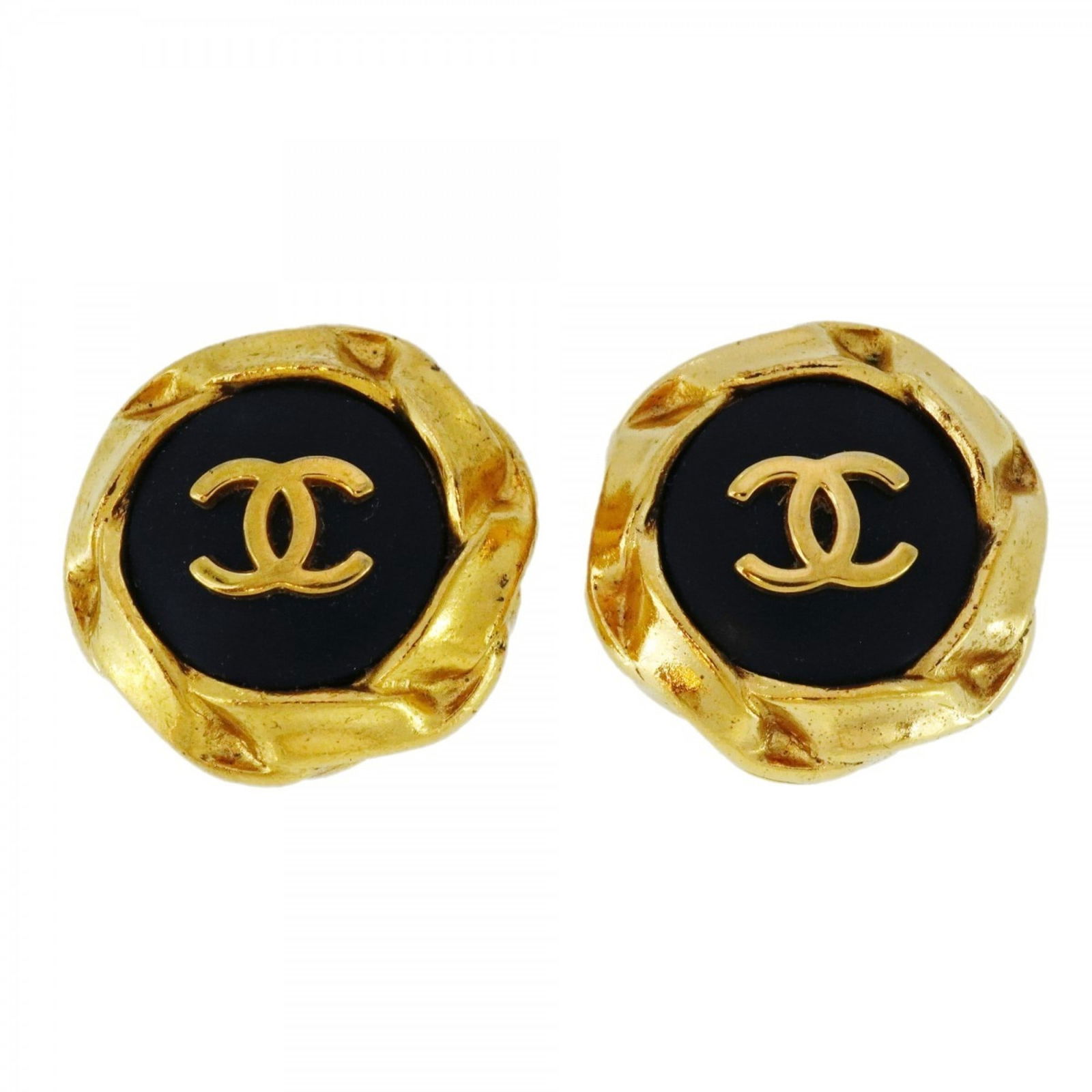 Plating Chanel Clip Earrings Gold: Plating Chanel Clip Earrings Gold This listing features Plating Chanel Clip Earrings Gold. Item specifics are provided below. Item Specifics: Brand: Chanel Type: Clip Earrings Gender: Women