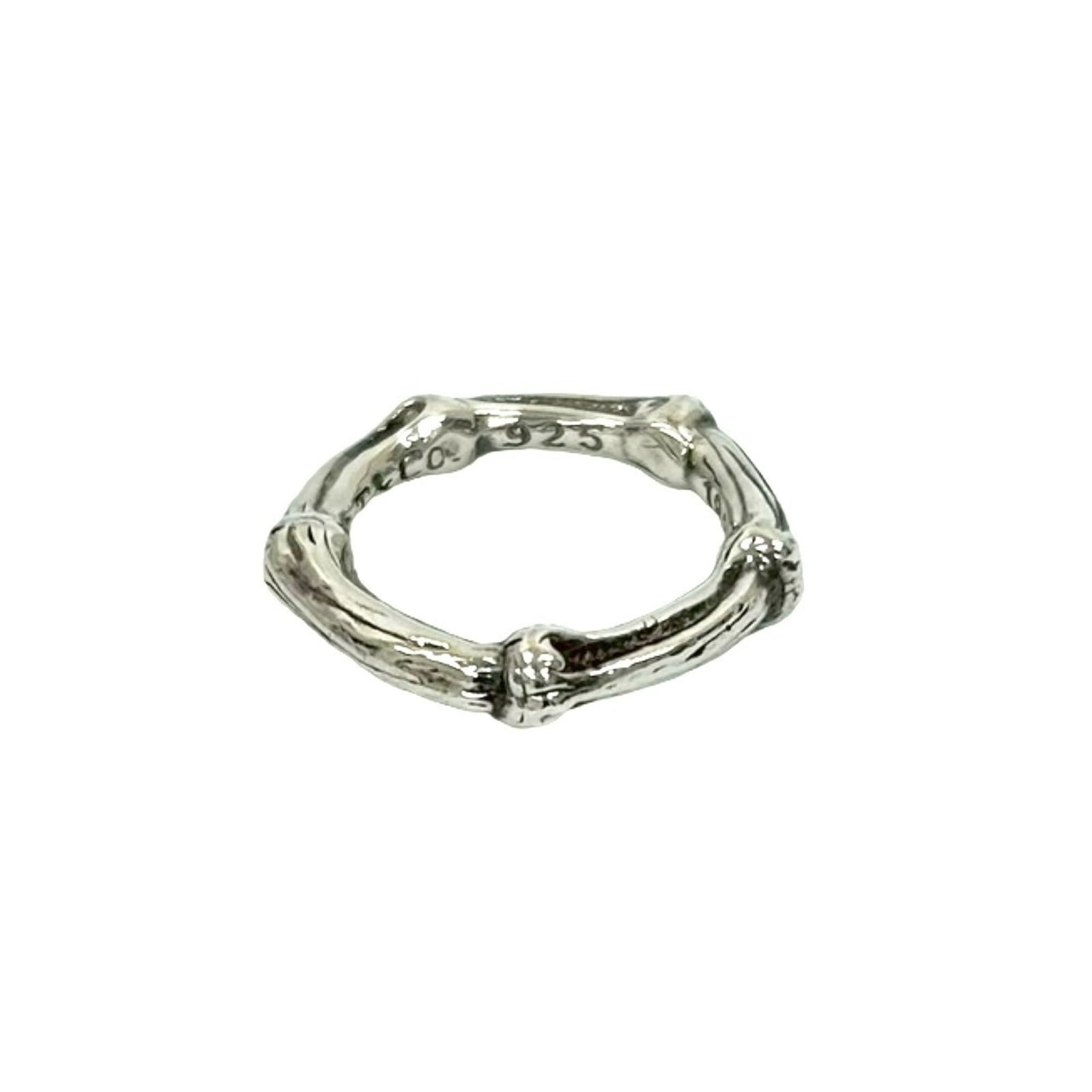 925 Tiffany Band Ring Silver: 925 Tiffany Band Ring Silver This listing features 925 Tiffany Band Ring Silver. Item specifics are provided below. Item Specifics: Brand: Tiffany Type: Band Ring Gender: Men,Women Color: Silver Mater