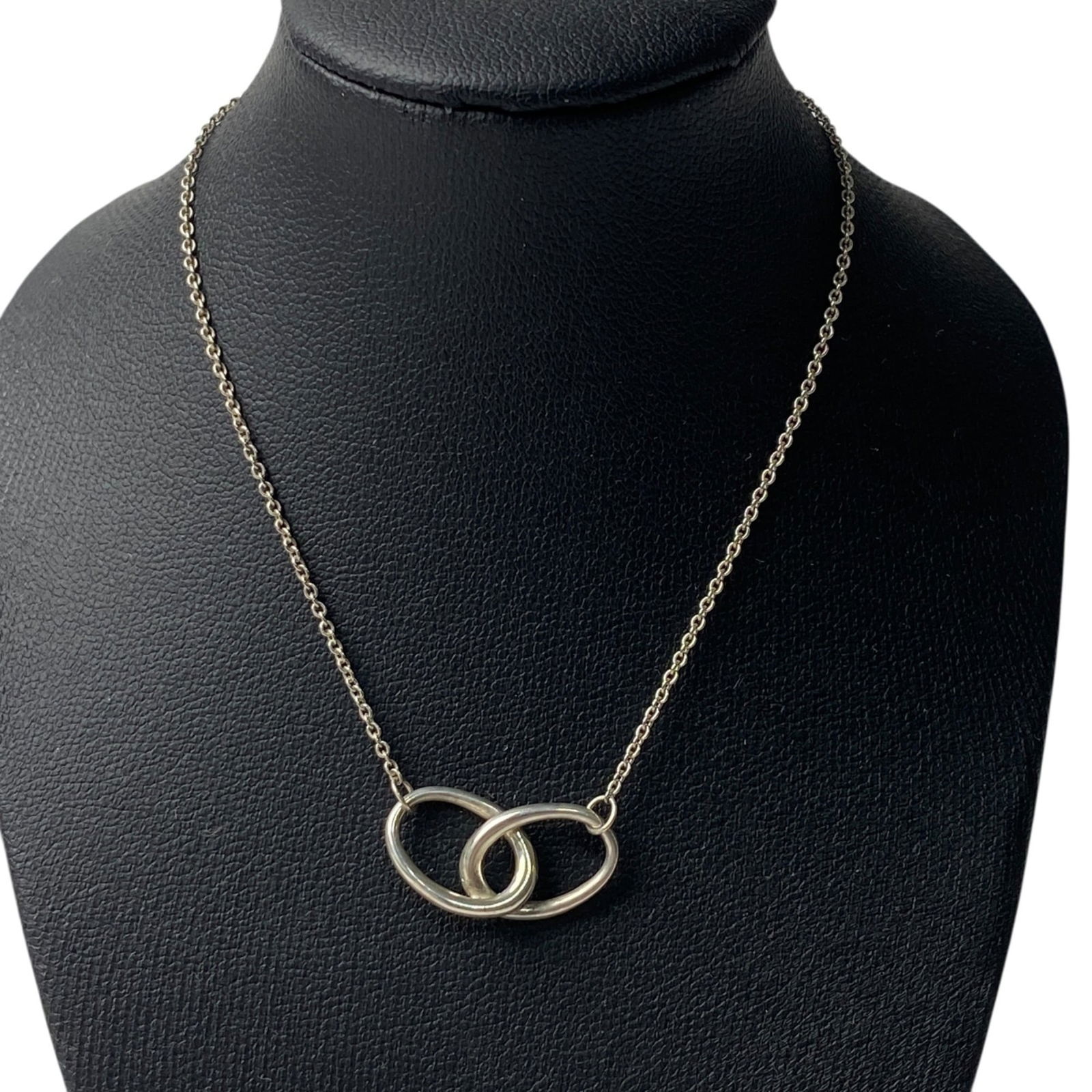 925 Tiffany Women's Double Loop Necklace in: 925 Tiffany Women's Double Loop Necklace in This listing features 925 Tiffany Women's Double Loop Necklace in. Item specifics are provided below. Item Specifics: Brand: Tiffany Necklace Type: