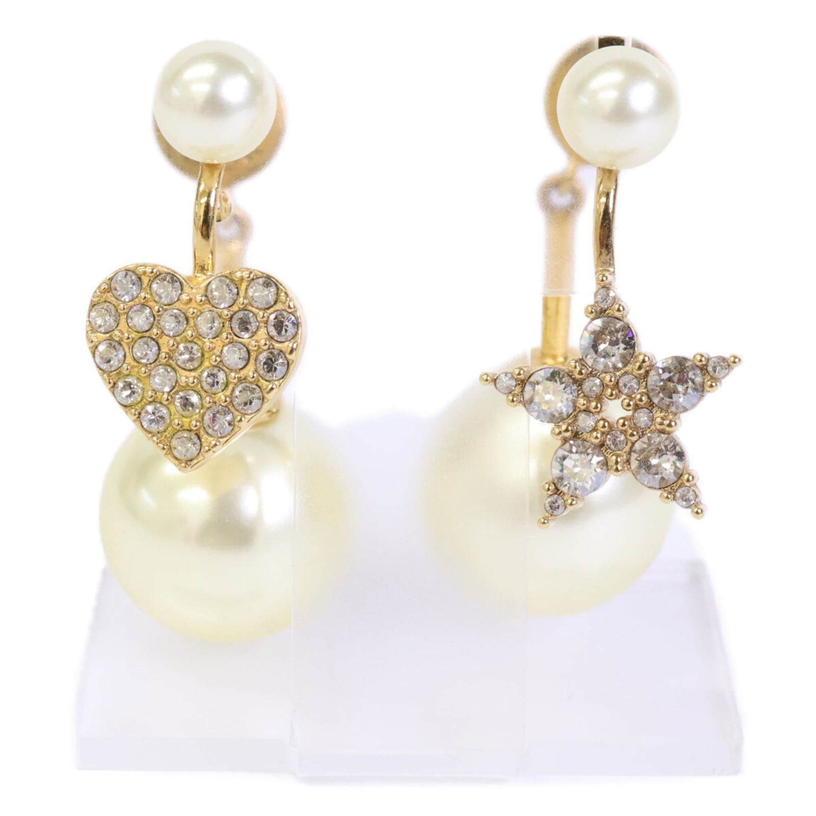 Resin - Christian Dior Stud Earrings Metal (1 of 9)