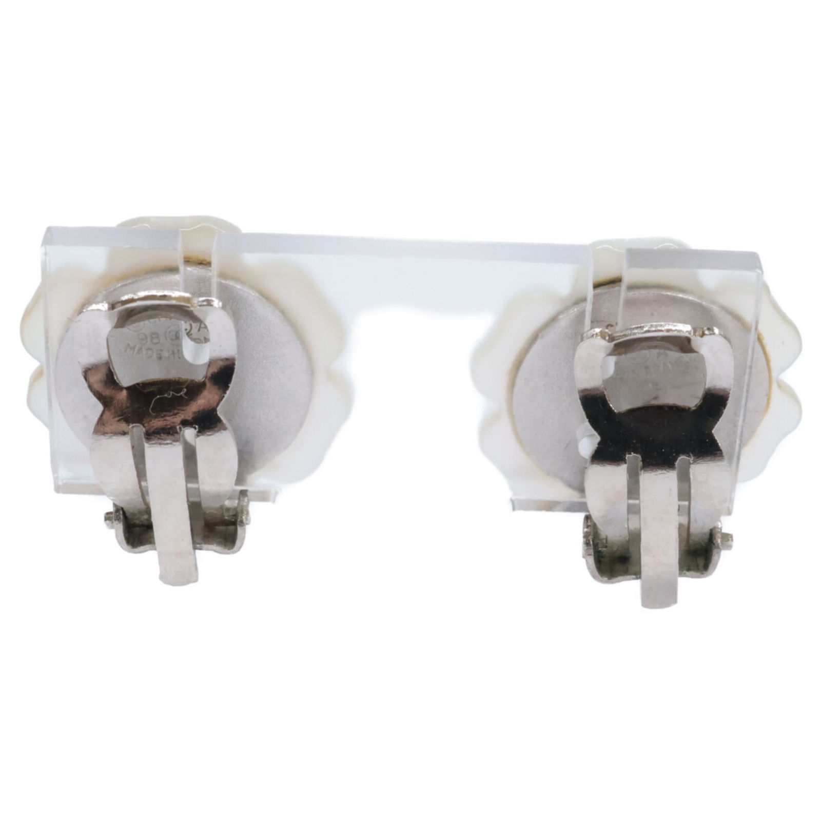 Shell Chanel Clip Earrings - 3