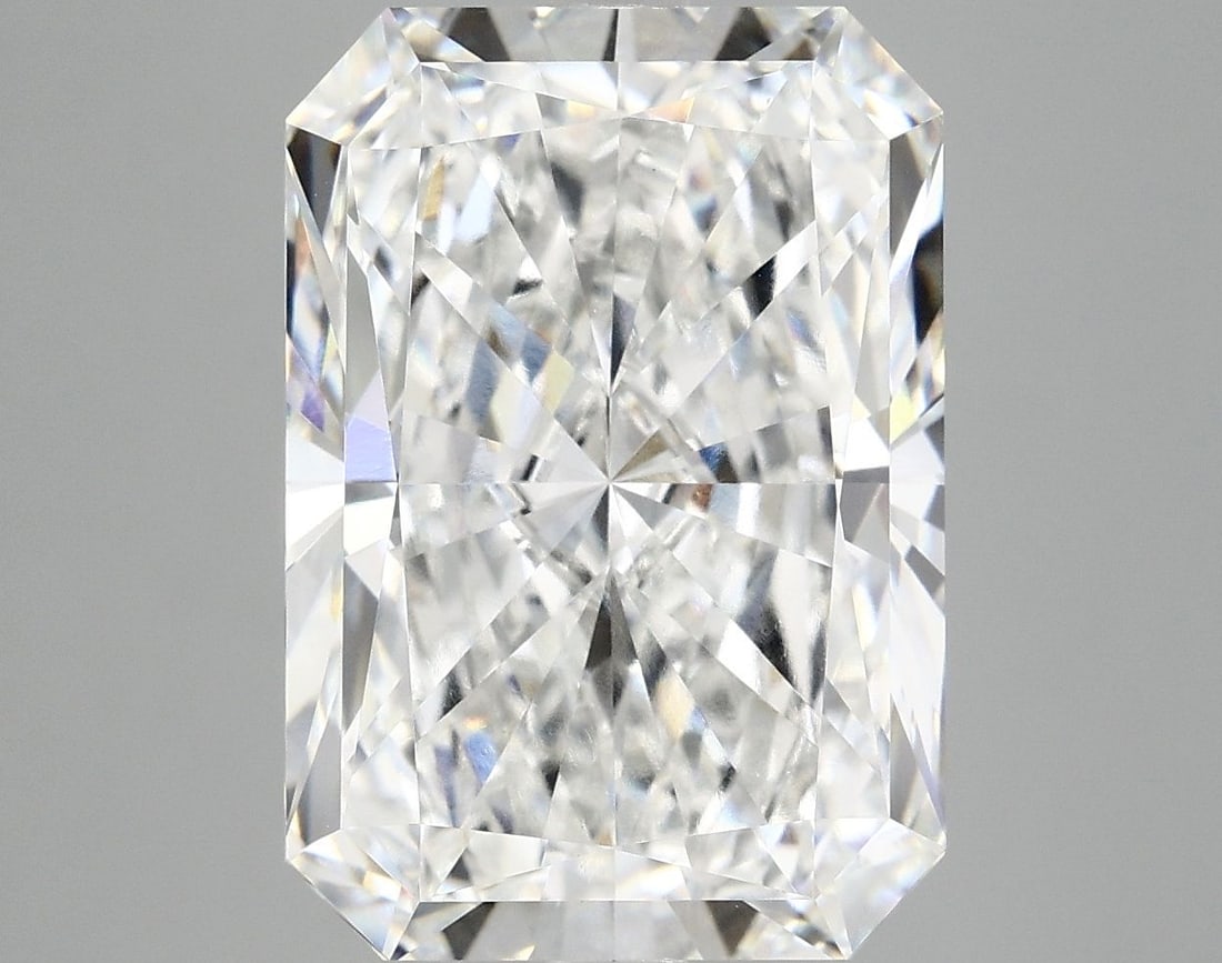 Loose Lab Diamond - IGI Radiant 8.21ct E VVS2: Loose Lab Diamond - IGI Radiant 8.21ct E VVS2 This listing features Loose Lab Diamond - IGI Radiant 8.21ct E VVS2. Item specifics are provided below. Item Specifics: Source: This Is A Real Diamond