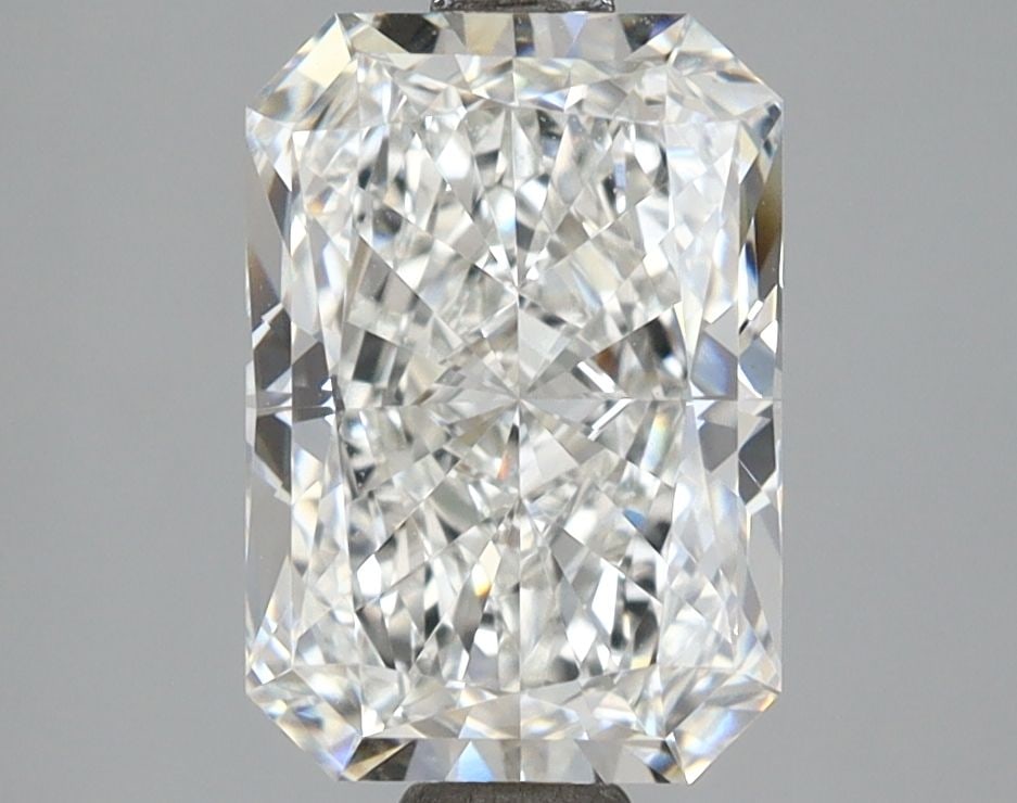 Loose Lab Diamond - IGI Radiant 2.52ct E VVS2: Loose Lab Diamond - IGI Radiant 2.52ct E VVS2 This listing features Loose Lab Diamond - IGI Radiant 2.52ct E VVS2. Item specifics are provided below. Item Specifics: Source: This Is A Real Diamond