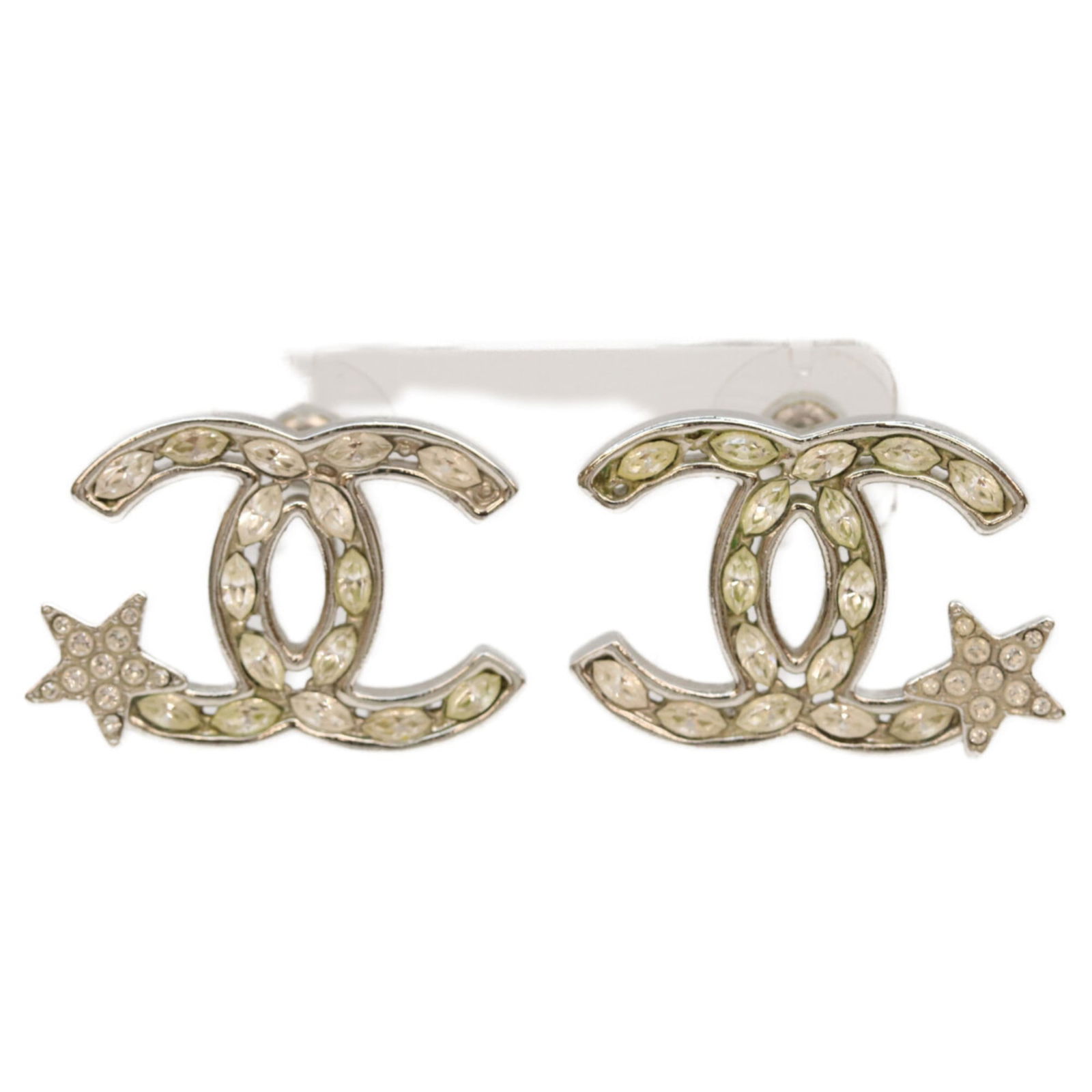 Metal Chanel Stud Earrings: Metal Chanel Stud Earrings This listing features Metal Chanel Stud Earrings. Item specifics are provided below. Item Specifics: Brand: Chanel Type: Stud Earrings Gender: Women Material: Metal Color: S