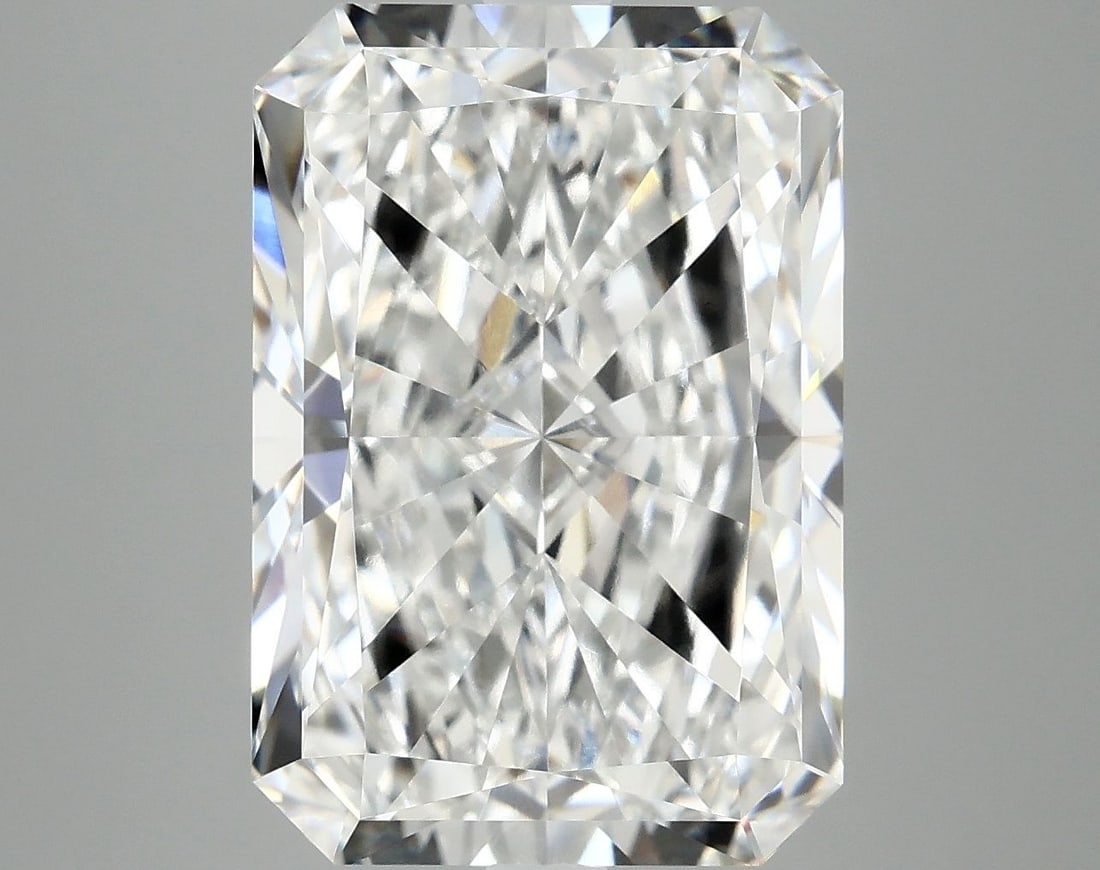 Loose Lab Diamond - IGI Radiant 8.2ct E VVS2: Loose Lab Diamond - IGI Radiant 8.2ct E VVS2 This listing features Loose Lab Diamond - IGI Radiant 8.2ct E VVS2. Item specifics are provided below. Item Specifics: Source: This Is A Real Diamond