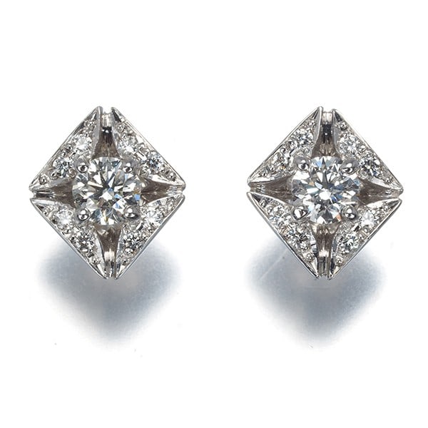 Platinum Forevermark Earrings Diamond 0.14Ct/ 0.06Ct Eternal 900: Platinum Forevermark Earrings Diamond 0.14Ct/ 0.06Ct Eternal 900 This listing features Platinum Forevermark Earrings Diamond 0.14Ct/ 0.06Ct Eternal 900. Item specifics are provided below. Item