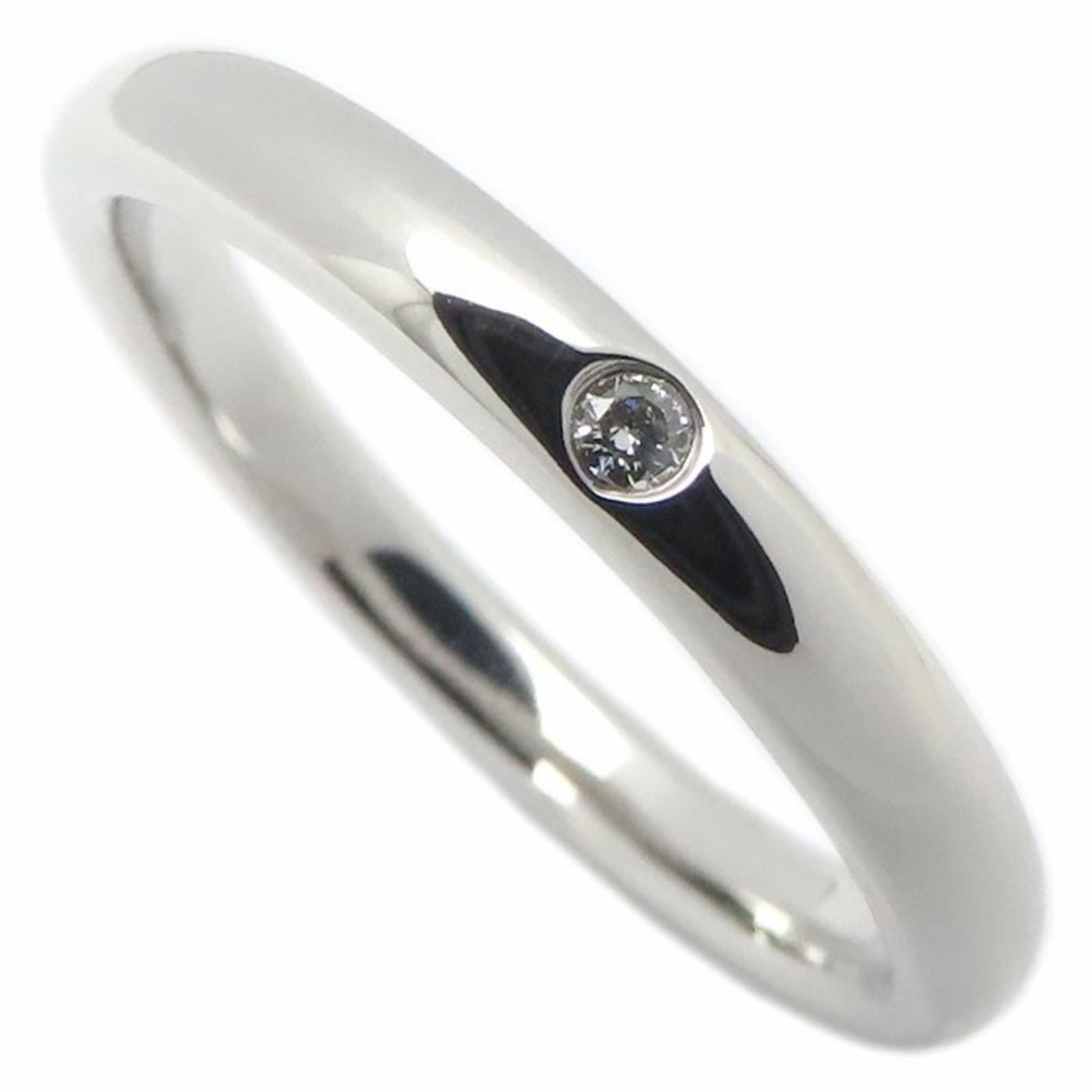 950 Tiffany Band Ring Platinum: 950 Tiffany Band Ring Platinum This listing features 950 Tiffany Band Ring Platinum. Item specifics are provided below. Item Specifics: Brand: Tiffany Type: Band Ring Gender: Women Color: Platinum