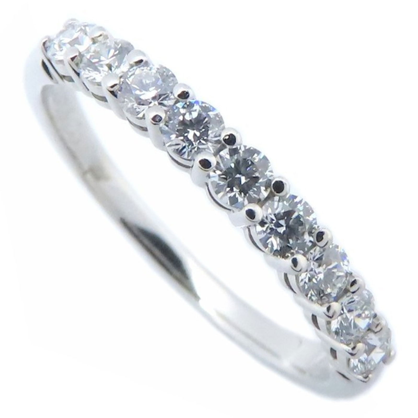 950 Tiffany Band Ring Platinum: 950 Tiffany Band Ring Platinum This listing features 950 Tiffany Band Ring Platinum. Item specifics are provided below. Item Specifics: Brand: Tiffany Type: Band Ring Gender: Women Color: Platinum