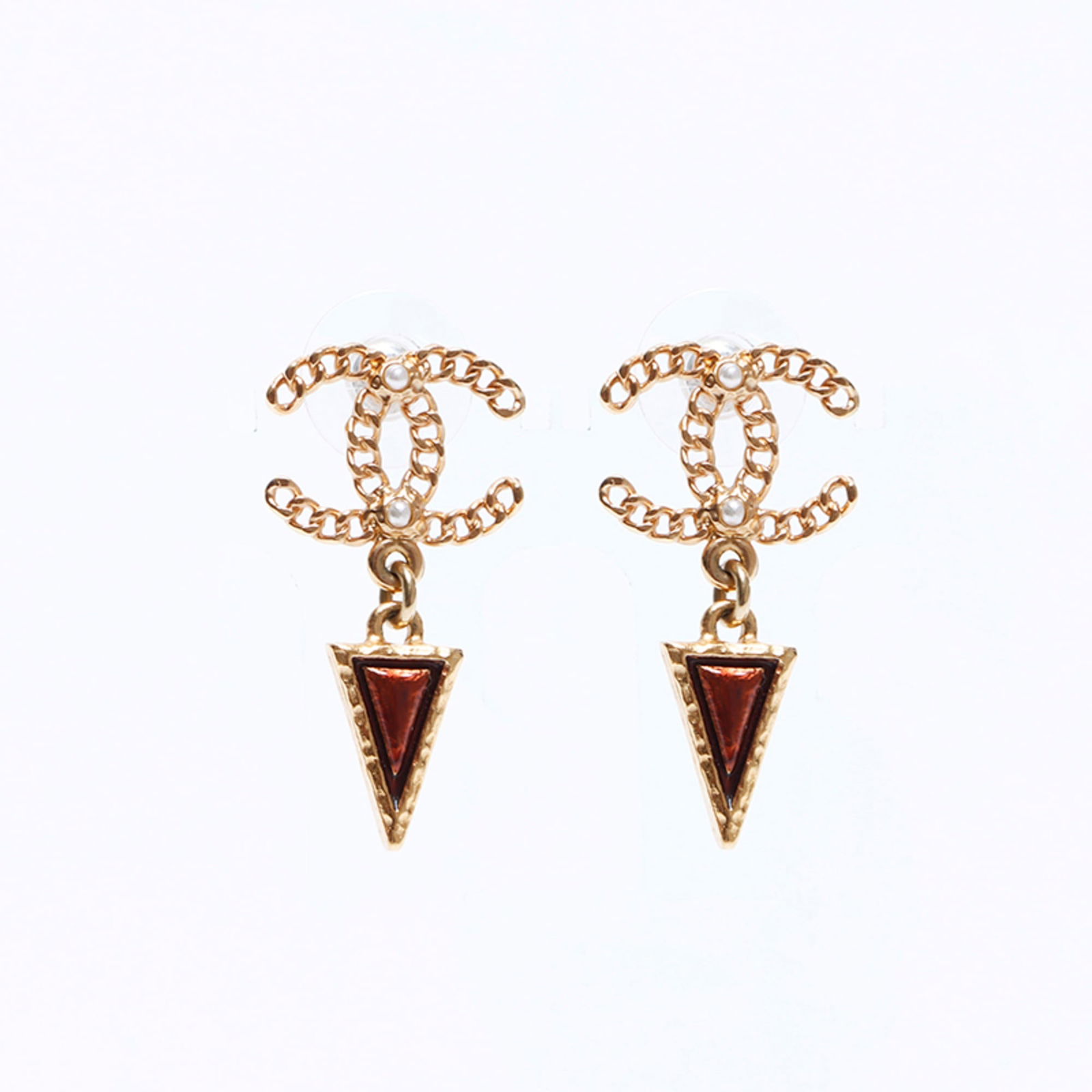 Earrings Chanel Drop: Earrings Chanel Drop This listing features Earrings Chanel Drop. Item specifics are provided below. Item Specifics: Brand: Chanel Type: Drop Earrings Gender: Women Color: Gold Size (Hxwxd): 30.00mm x